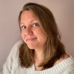 Flora Garnier